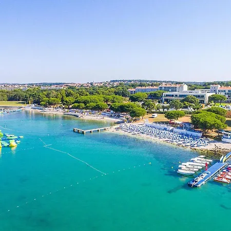Casa vacanze Amazing In With Outdoor Swimming Pool